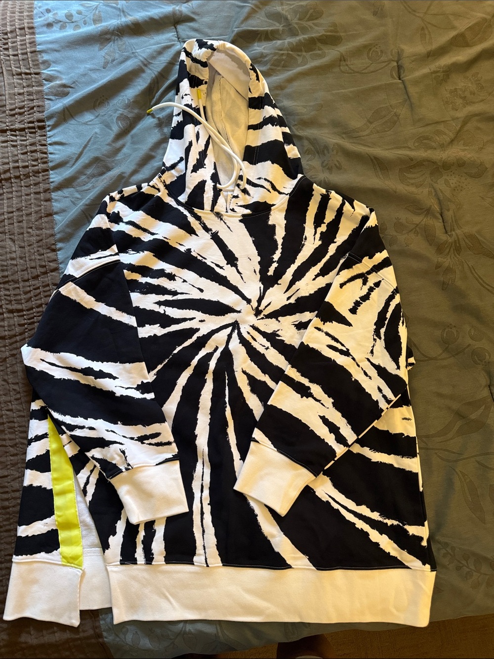 Fabletics woman's Black & White Tie-Dye Hoodie